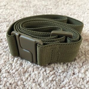 No Show Women’s Stretch Belt, Adjustable Flat Belt